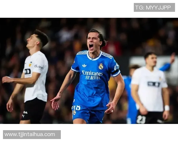 曼城狂胜皇马6比2红牌争议引发全场热议与激情