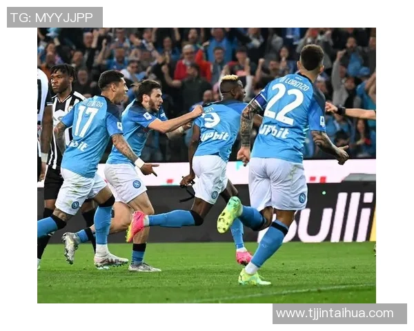 意甲焦点战拜仁与那不勒斯激战成平局补时进球引发全场狂欢