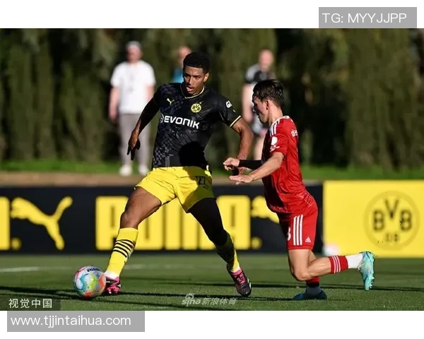 曼联友谊赛大胜多特蒙德神奇扑救引发全场热潮与数据分析