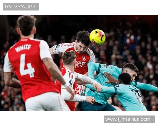 阿森纳狂胜那不勒斯五球大捷乌龙球成比赛转折点引发热议 阿森纳狂胜那不勒斯五球大捷乌龙球成比赛转折点引发热议